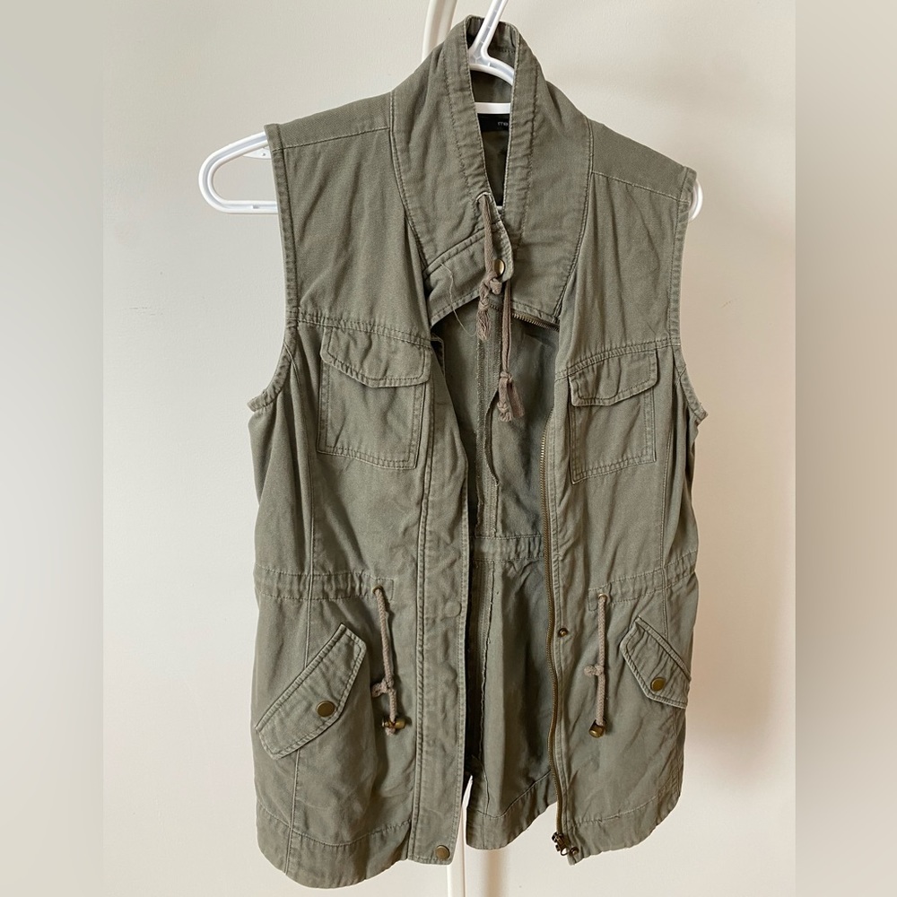 Military utility style vest